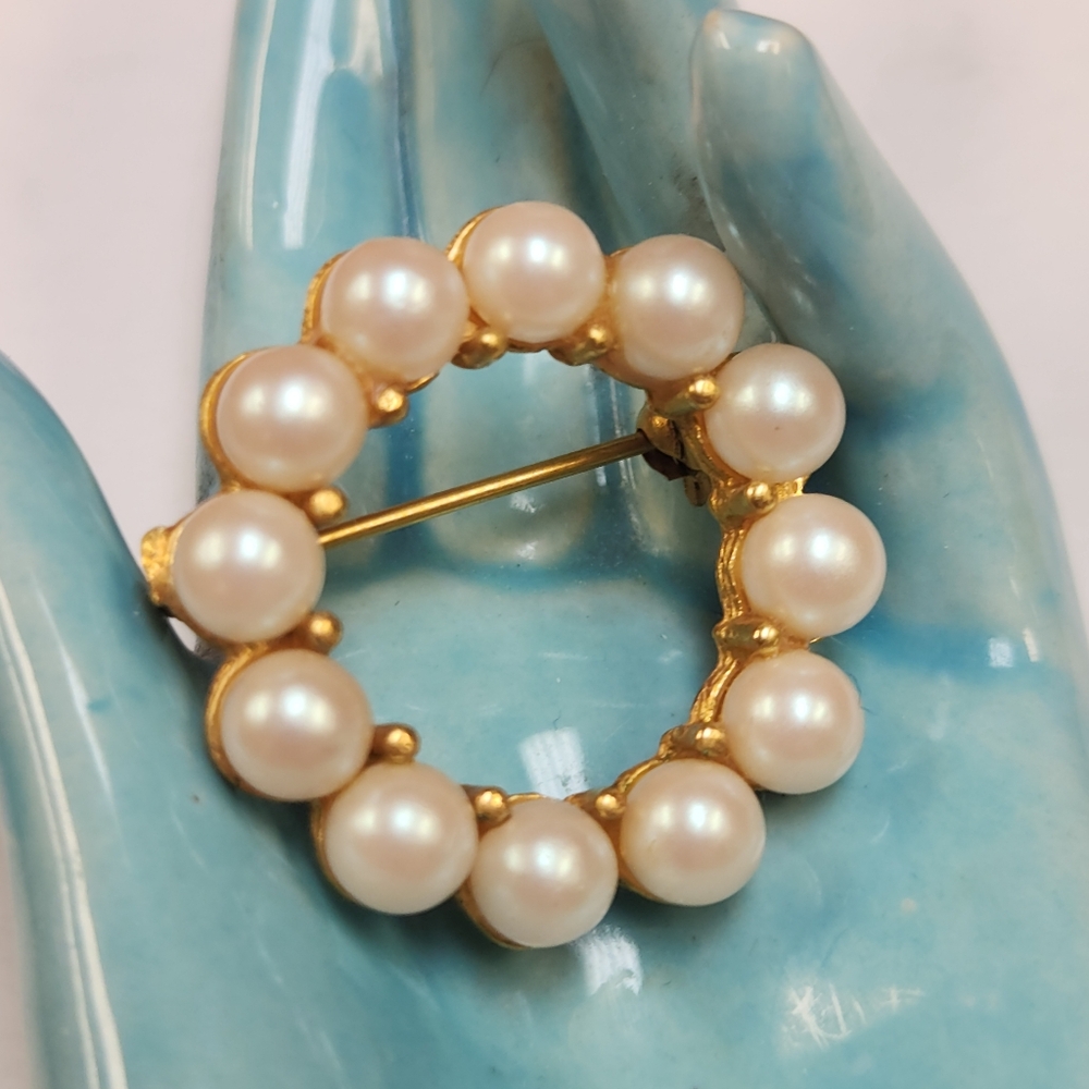 Small Faux Pearl Brooch